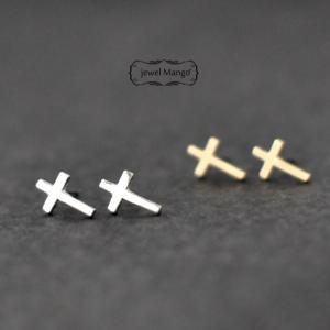 - Ship- Cross Stud Earrings -gold Or Silver