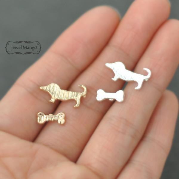 Dog stud Earrings - gold or silver